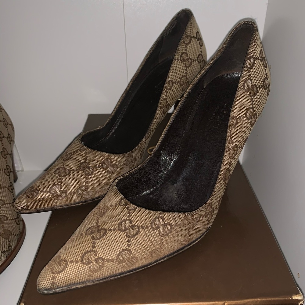 Gucci Pump - image 2